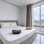 Ta Xbiex, Luxury Penthouse For Families Only, With Pool And Seaview, Malta شقة *