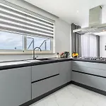 Ta Xbiex, Luxury Penthouse For Families Only, With Pool And Seaview, Malta شقة Ta Xbiex