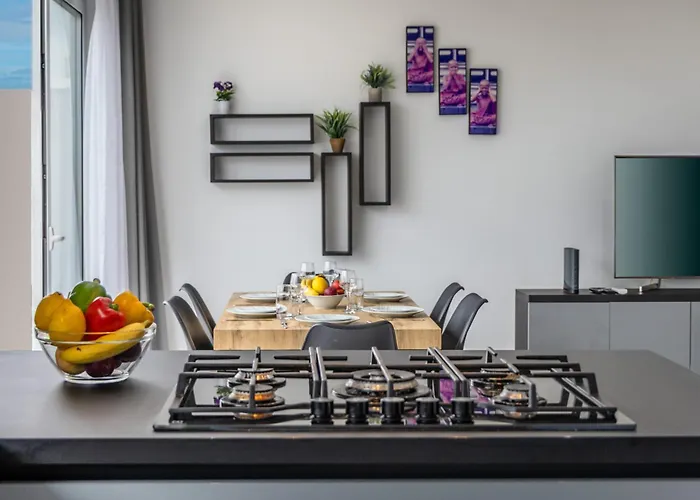 Ta Xbiex, Luxury Penthouse For Families Only, With Pool And Seaview, Malta