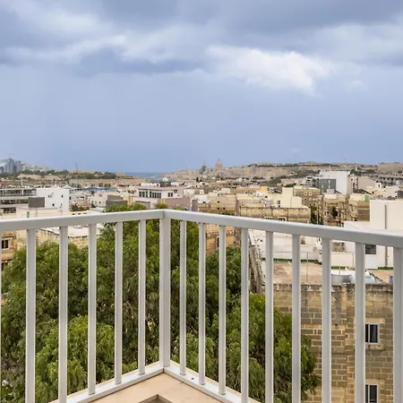 Ta Xbiex, Luxury Penthouse For Families Only, With Pool And Seaview, Malta Apartamento *