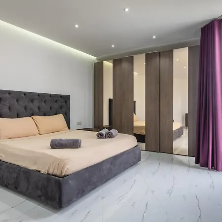 Ta Xbiex, Luxury Penthouse For Families Only, With Pool And Seaview, Malta