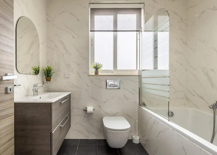 Apartment Ta Xbiex, Luxury Penthouse For Families Only, With Pool And Seaview, Malta Ta Xbiex